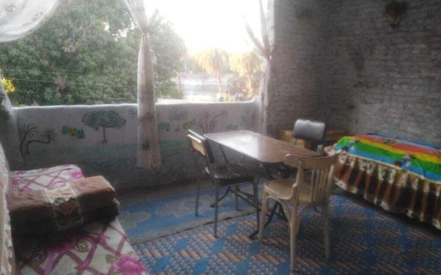 Taharka Nubian House