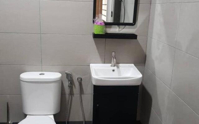 Swimming Pool Party House