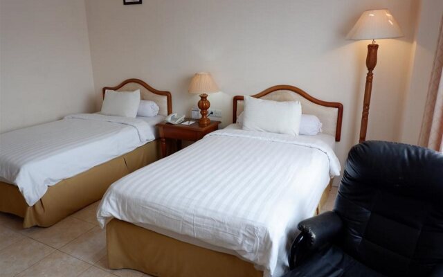 Hotel Grand Tiga Mustika