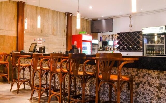 Jewel Stone Hotel