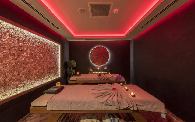 Elite Luxury Suite & Spa