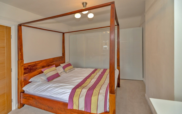 Retreat in Solihull Near NEC Birmingham