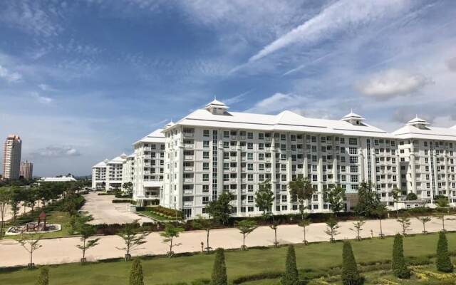 The Energy Huahin by Jammy