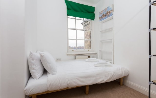 2 Bedroom Apartment In Wapping