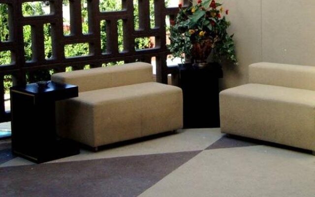 Vagabond Inn Executive Bakersfield Downtowner