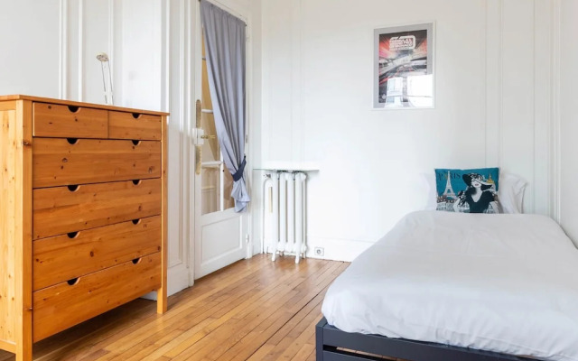Zola Riverview Great 2 Bedroom in Paris