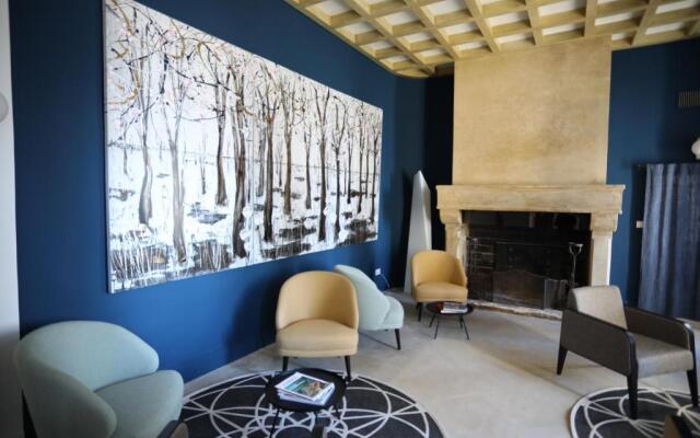 Chateau Des Fines Roches