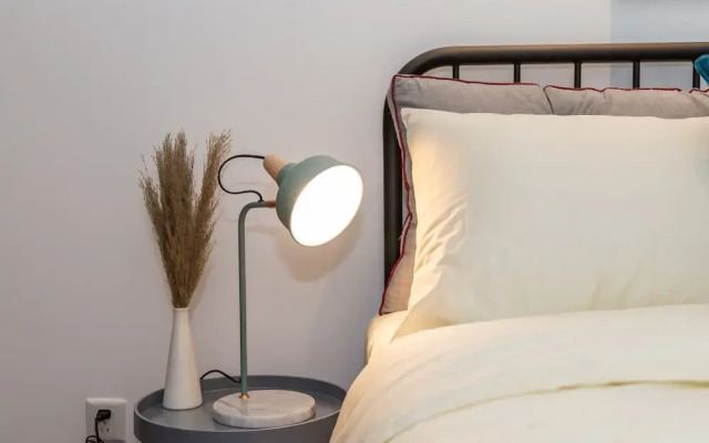 Locals Boutique Apartment Huafa Plaza 11