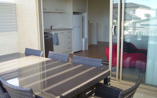 Busselton Holiday Home – Guest Rooms – Busselton