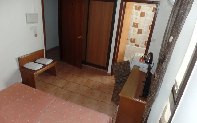 Metropole Hotel