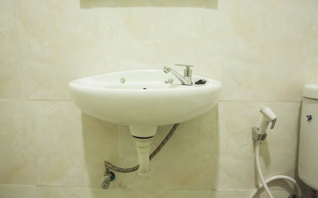 Hotel Winston by OYO Rooms