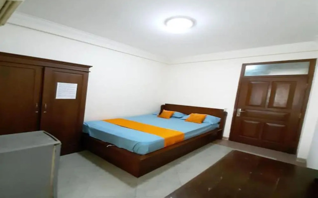 OYO 91327 Residence 38