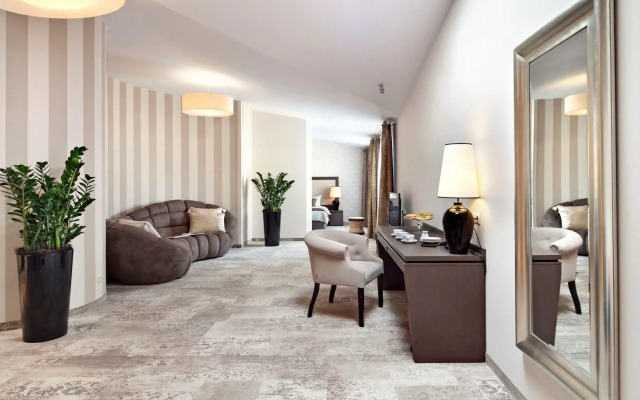 Metropolitan Boutique Hotel