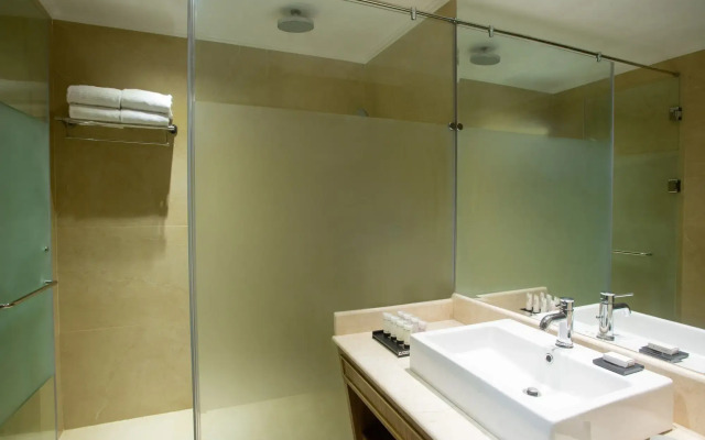 Mövenpick Hotel Cairo - Media City