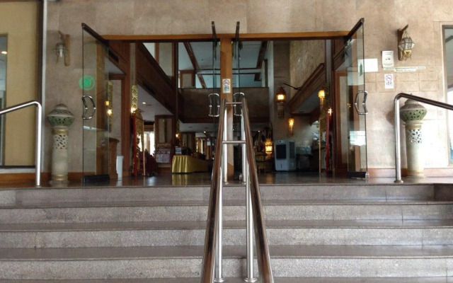 Diamond River Ping Petch-Ngam Hotel