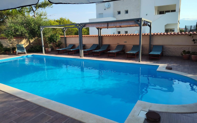 Edith's Olive Garden