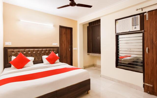 OYO 70214 Kartik House