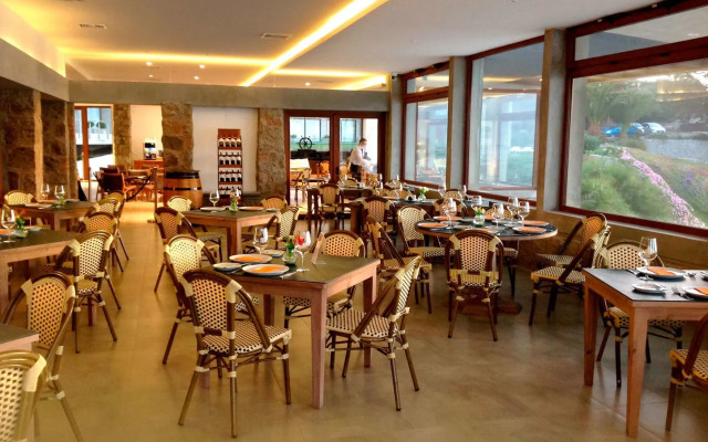 Yachting Hotel Quintero