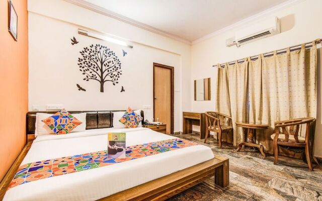 OYO 451 Goyal Residency
