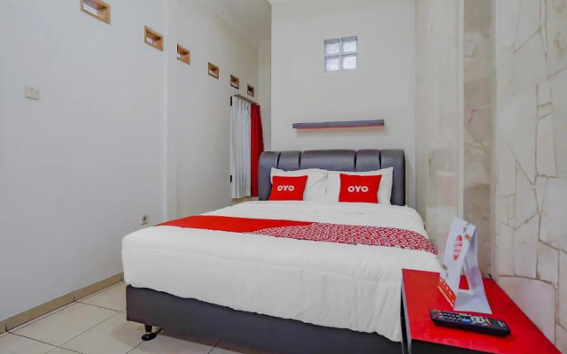 Merci Club by OYO Rooms