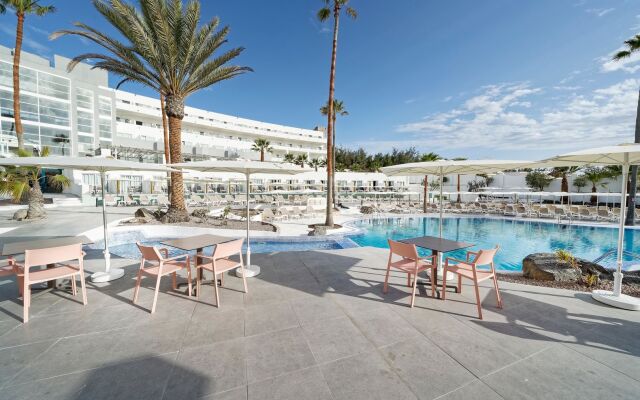 LABRANDA Hotel Golden Beach - Adults Only