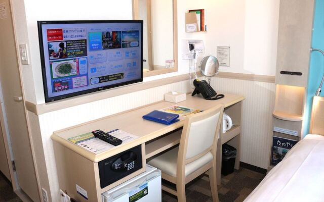Toyoko Inn Osaka Kyobashi Sakuranomiya Hotel