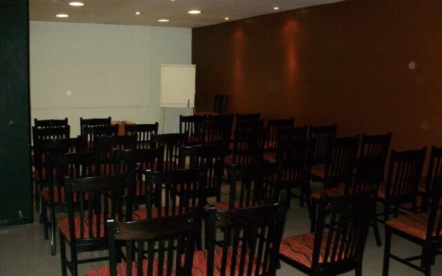 Confort Ejecutivo Suites del Valle