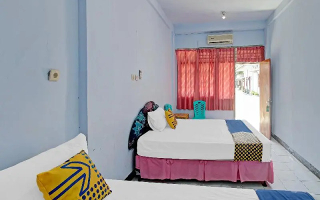 OYO 90372 Hotel Arum Jaya