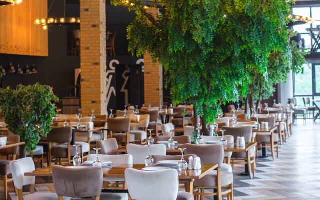 Riva Hill Resort
