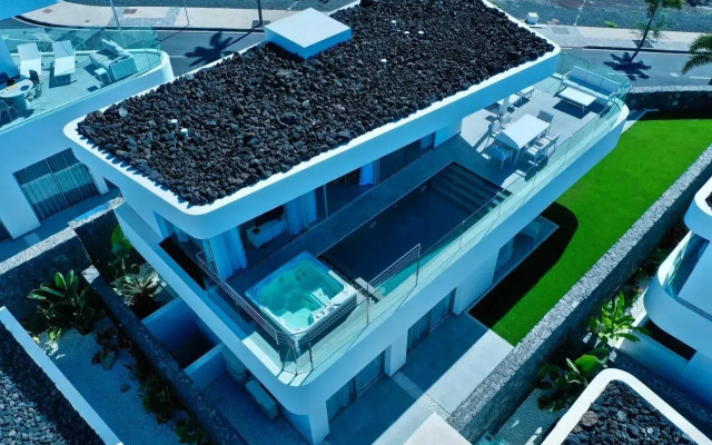 Infinity Villas - Casangular by Upper