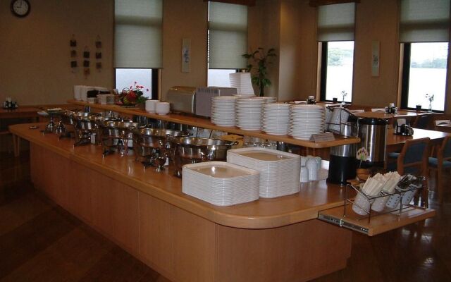 Hotel Route-Inn Nagaizumi Numazu Inter 1