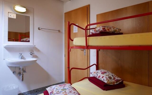 Hotel & Hostel Montarina