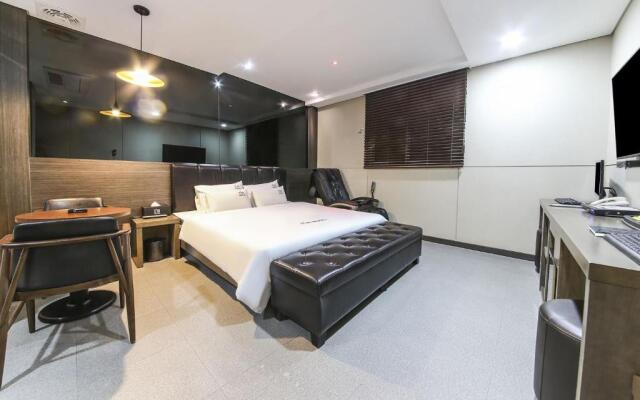 IM Hotel