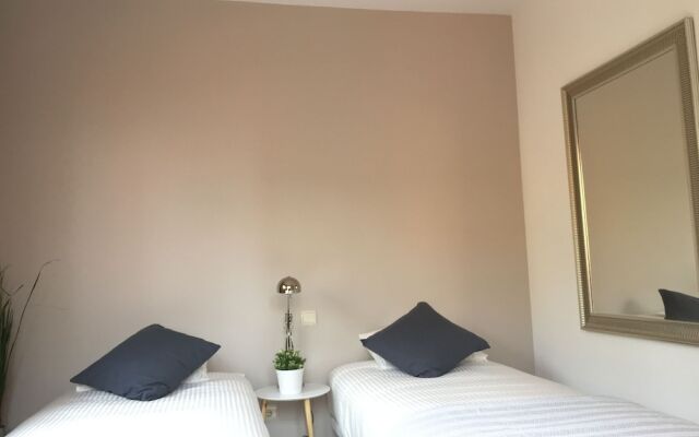 Luxurious SEA View Apartment