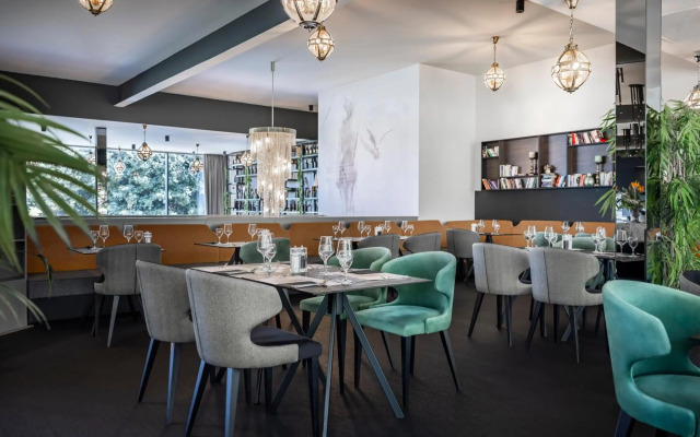 Grand Hotel Adriatic II