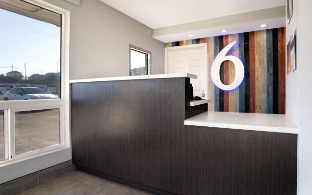 Motel 6 Eureka, CA – Redwood Coast