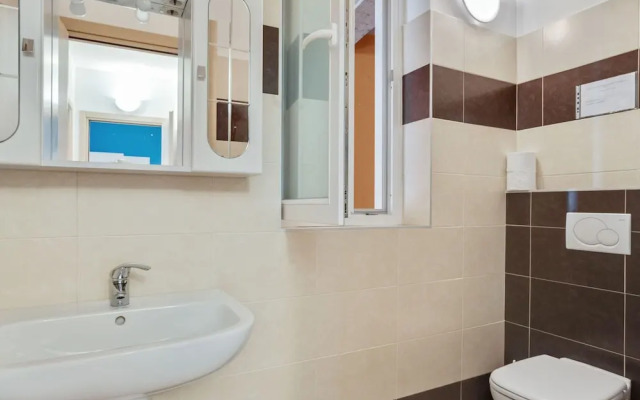 Spacious Apartment in Vercana with Hot Tub