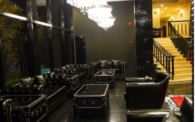 Elegance Bund Hotel