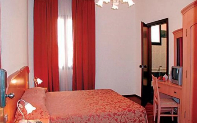 Hotel Altieri