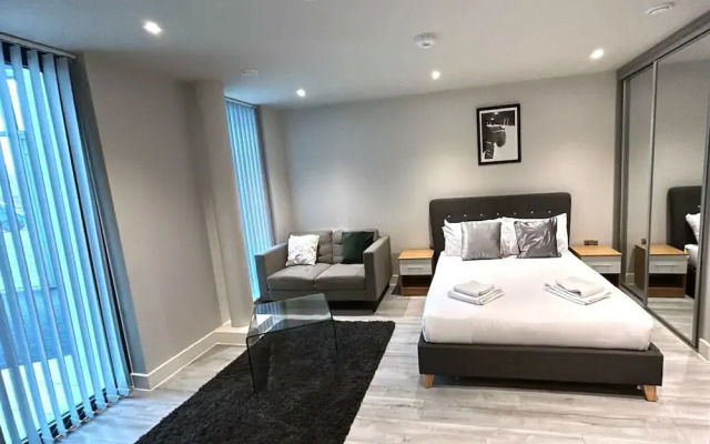 Chic Studio in Bracknell at Convenient Location