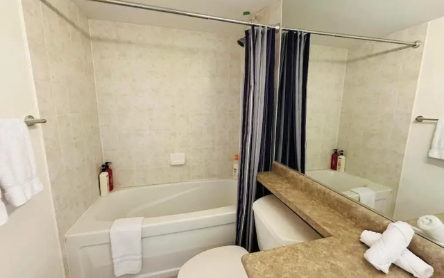 The Yonge Boutique Suites