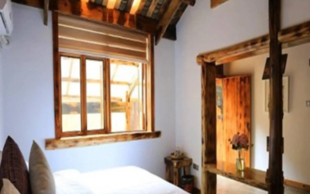 No.5 Valley Lodge