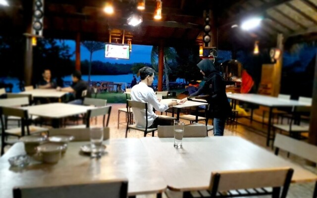 Shane Josa Resort