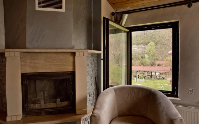 Agva Gizemli Nehir Bungalov