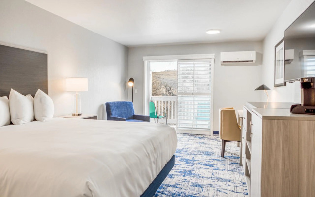 Creekside Inn Downtown - Cambria