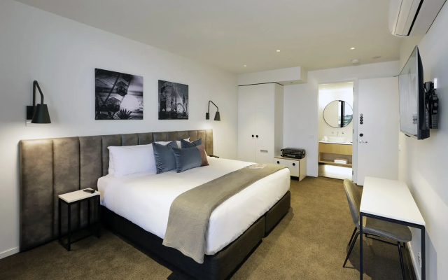 Oaks R Suites Geelong
