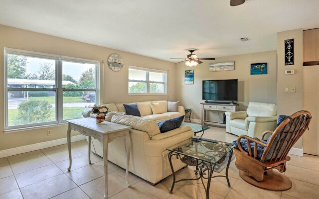 Bradenton Home w/ Beautiful Yard: 4 Mi to Downtown