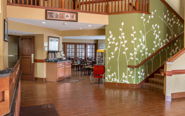 Sleep Inn & Suites - Airport