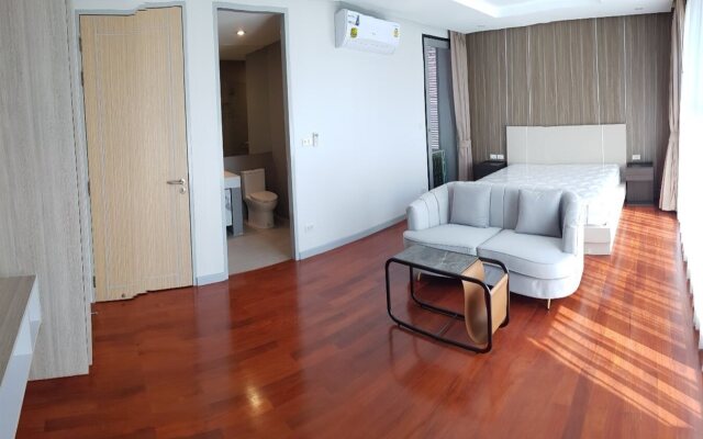 ViVi Avenue Thonglor