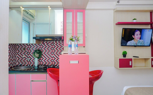Vibrant Studio At Bassura City Apartment